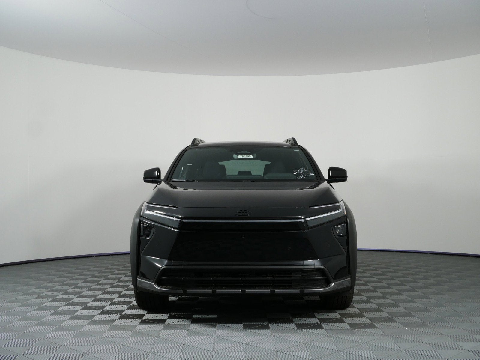 2026 Toyota bZ Woodland AWD (Natl)