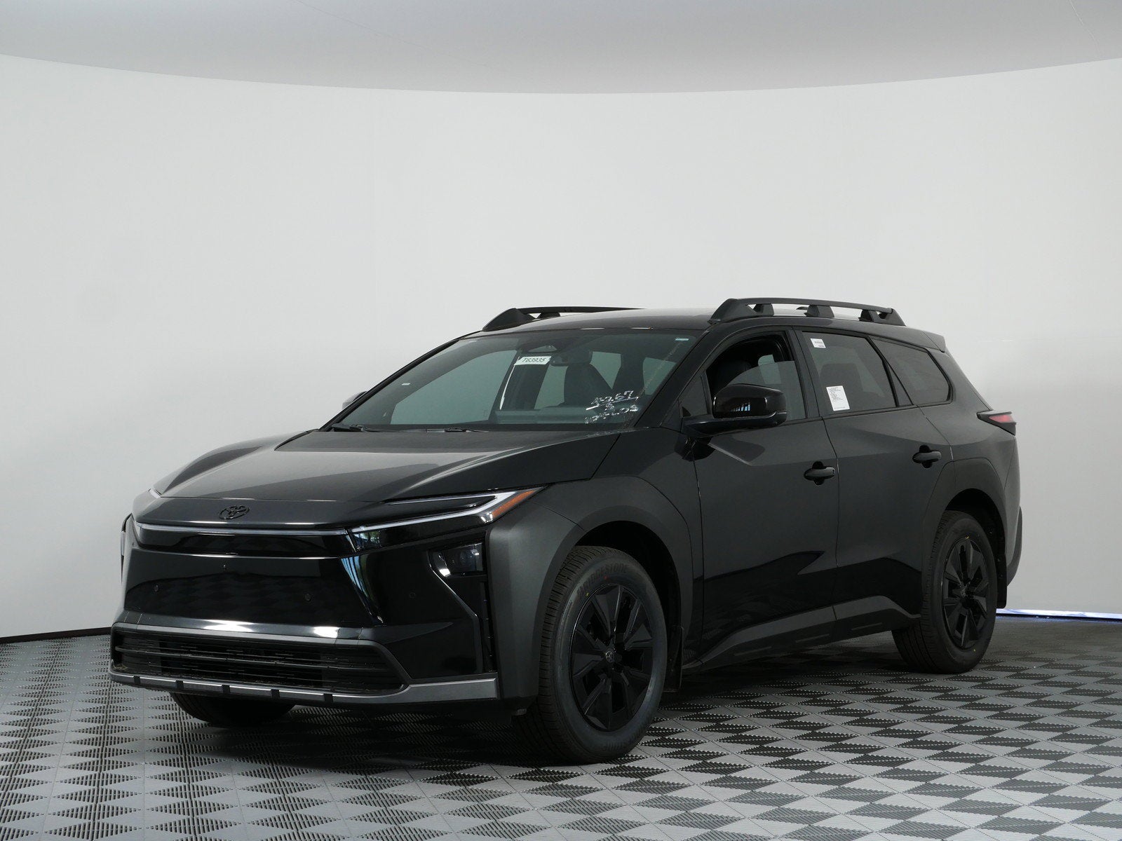 2026 Toyota bZ Woodland AWD (Natl)