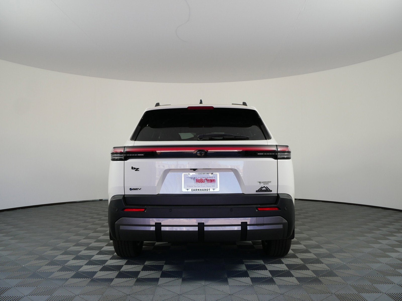 2026 Toyota bZ Woodland AWD (Natl)