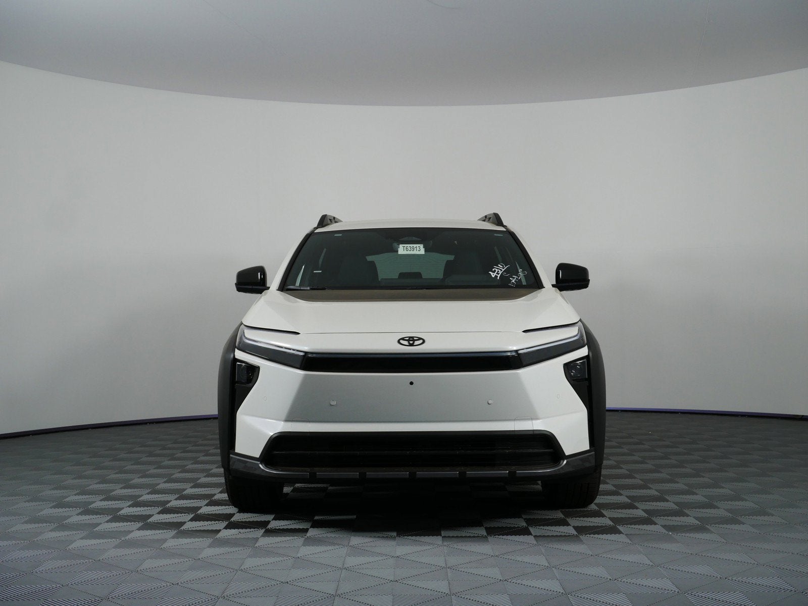 2026 Toyota bZ Woodland AWD (Natl)