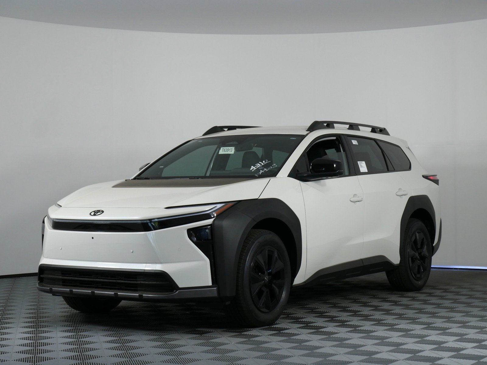 2026 Toyota bZ Woodland AWD (Natl)