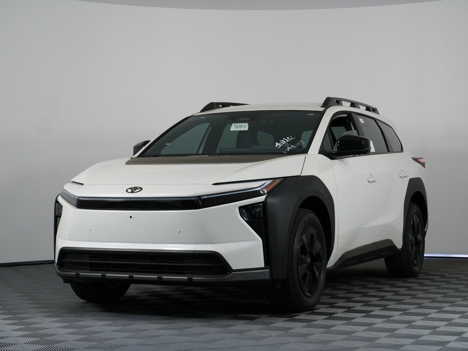 2026 Toyota bZ Woodland AWD (Natl)