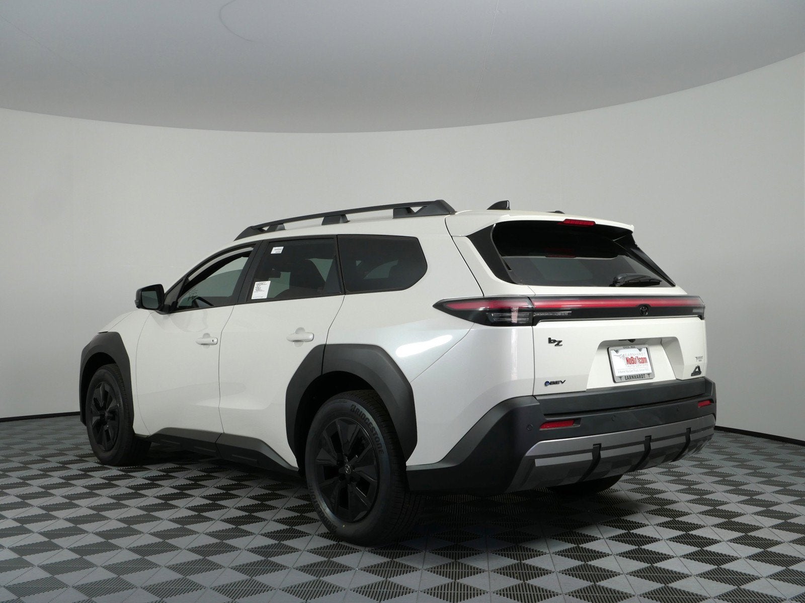 2026 Toyota bZ Woodland AWD (Natl)