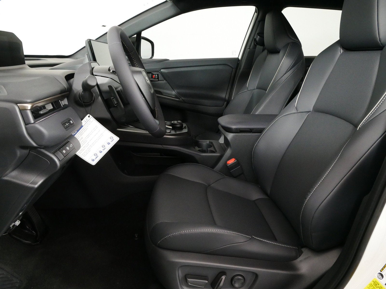 2026 Toyota bZ Woodland AWD (Natl)