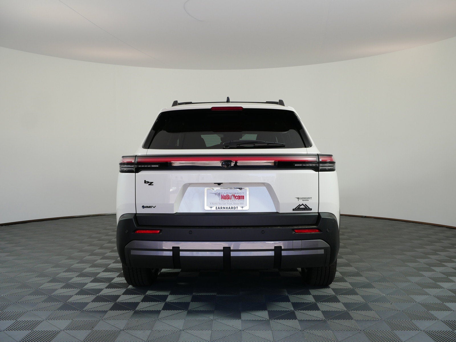 2026 Toyota bZ Woodland AWD (Natl)