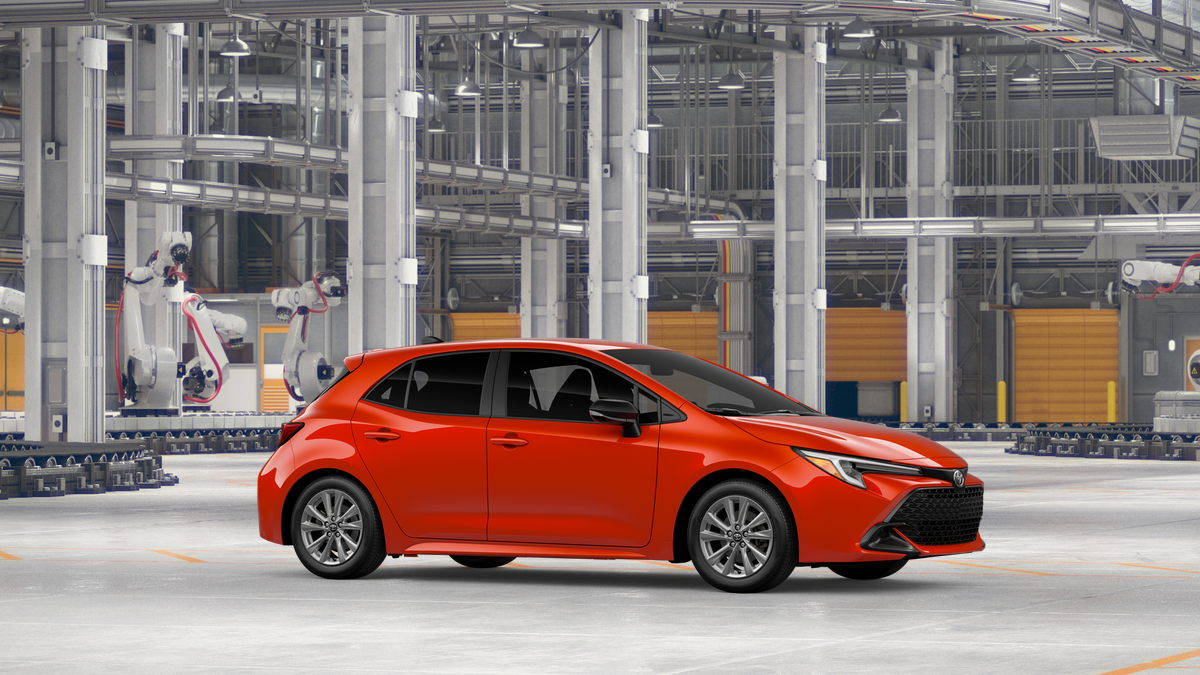2027 Toyota Corolla Hatchback SE