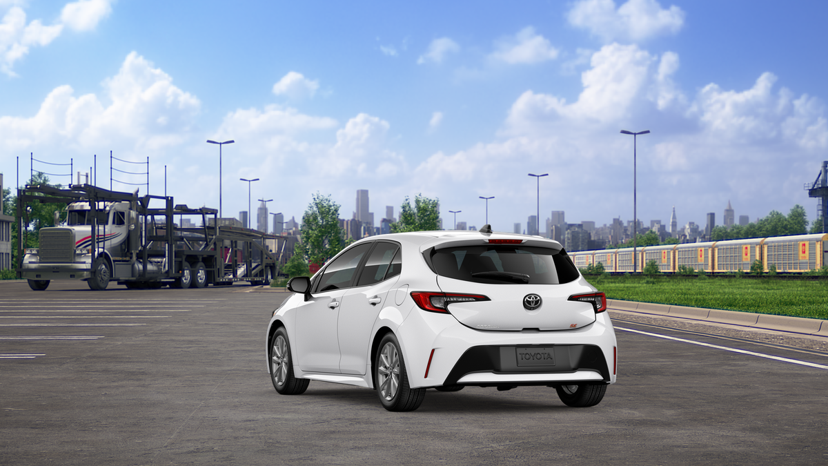 2026 Toyota Corolla Hatchback SE